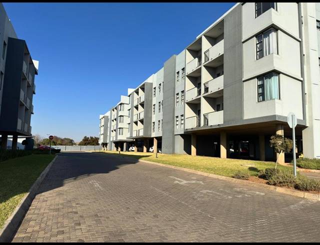 2 BEDROOM PROPERTY TO RENT IN RASLOUW